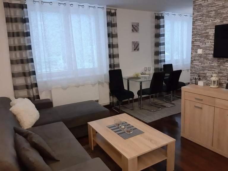 Apartman Pod Hradem ズノイモ エクステリア 写真