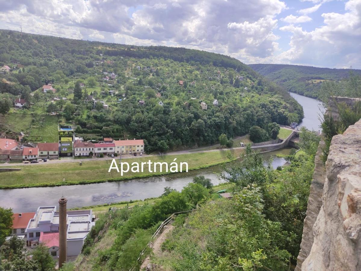 Apartman Pod Hradem ズノイモ エクステリア 写真